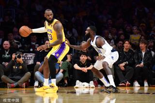 他第一次被 他第一次被